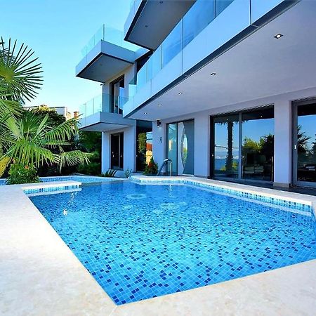 Apartments Marjanovic โอปาติยา ภายนอก รูปภาพ