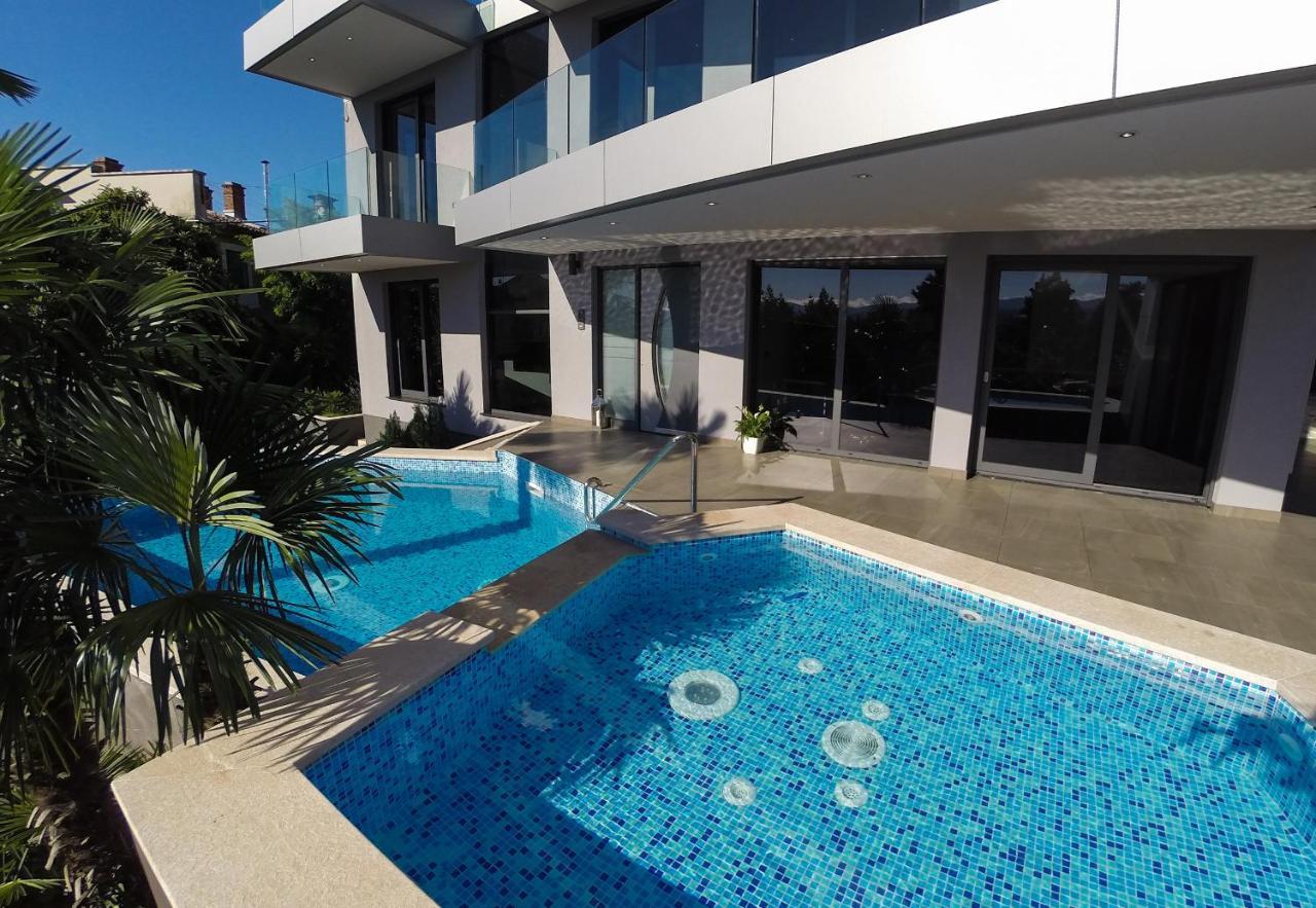 Apartments Marjanovic โอปาติยา ภายนอก รูปภาพ